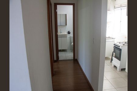 Corredor  de apartamento para alugar com 2 quartos, 42m² em Guaratiba, Rio de Janeiro