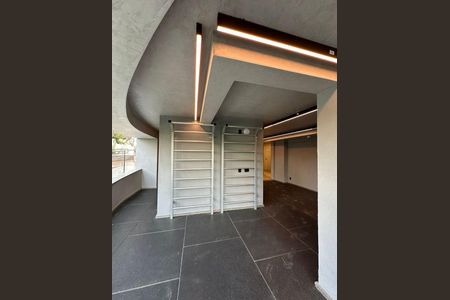 Apartamento à venda com 2 quartos, 94m² em Vila Cordeiro, São Paulo
