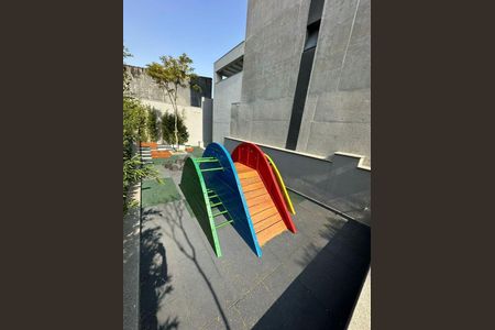 Apartamento à venda com 2 quartos, 94m² em Vila Cordeiro, São Paulo