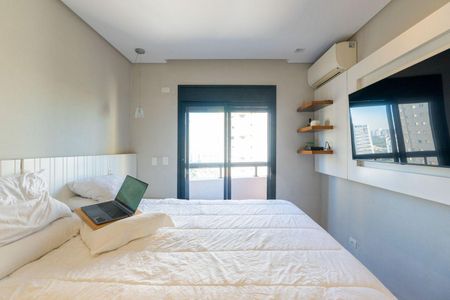 Apartamento à venda com 3 quartos, 3000m² em Jardim Fonte do Morumbi, São Paulo
