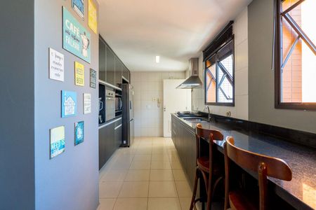 Apartamento à venda com 3 quartos, 3000m² em Jardim Fonte do Morumbi, São Paulo