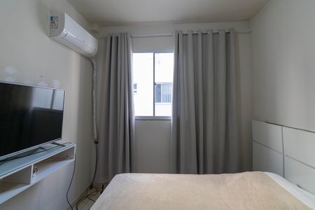 Quarto 1 de apartamento para alugar com 2 quartos, 44m² em Cosmos, Rio de Janeiro