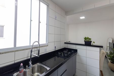 Apartamento para alugar com 44m², 2 quartos e 1 vaga Apartamento para alugar com 44m², 2 quartos e 1 vagaCozinha e Área de Serviço