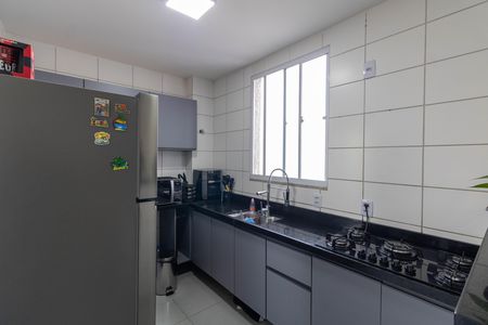 Apartamento para alugar com 44m², 2 quartos e 1 vaga Apartamento para alugar com 44m², 2 quartos e 1 vagaCozinha e Área de Serviço