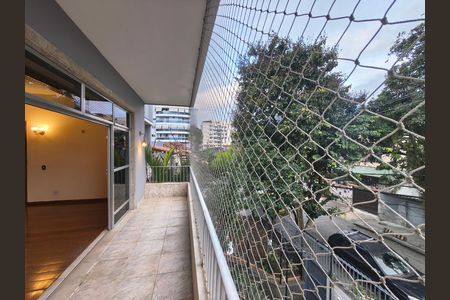 Casa à venda com 442m², 4 quartos e 2 vagas
