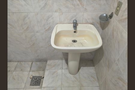 Casa à venda com 442m², 4 quartos e 2 vagas