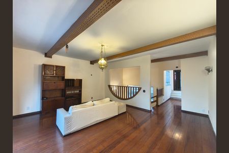 Casa à venda com 442m², 4 quartos e 2 vagas