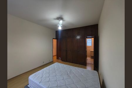 Casa à venda com 442m², 4 quartos e 2 vagas