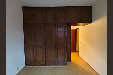 Casa à venda com 442m², 4 quartos e 2 vagas