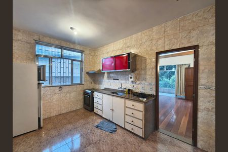 Casa à venda com 442m², 4 quartos e 2 vagas