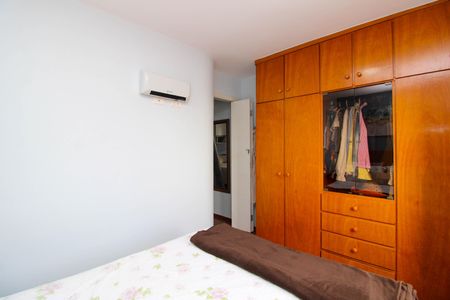 Apartamento à venda com 80m², 3 quartos e 2 vagasQuarto 2
