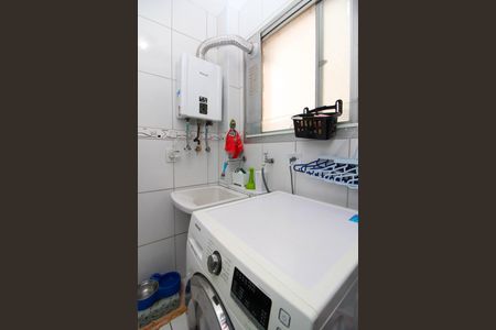 Banheiro social de apartamento à venda com 3 quartos, 80m² em Jardim Monte Kemel, São Paulo