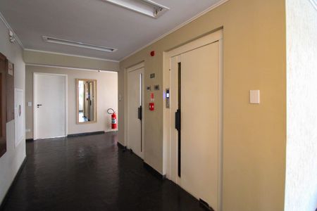 Apartamento à venda com 80m², 3 quartos e 2 vagasElevador