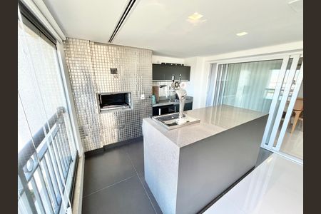 Apartamento à venda com 297m², 4 quartos e 5 vagas Apartamento à venda com 297m², 4 quartos e 5 vagasVaranda gourmet