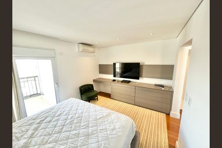 Apartamento à venda com 297m², 4 quartos e 5 vagas Apartamento à venda com 297m², 4 quartos e 5 vagasQuarto 3 - Suíte