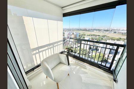Apartamento à venda com 297m², 4 quartos e 5 vagas Apartamento à venda com 297m², 4 quartos e 5 vagasQuarto 3 - Suíte Varanda