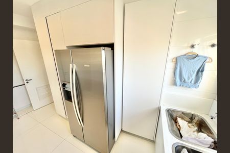 Apartamento à venda com 297m², 4 quartos e 5 vagas Apartamento à venda com 297m², 4 quartos e 5 vagasÁrea de Serviço