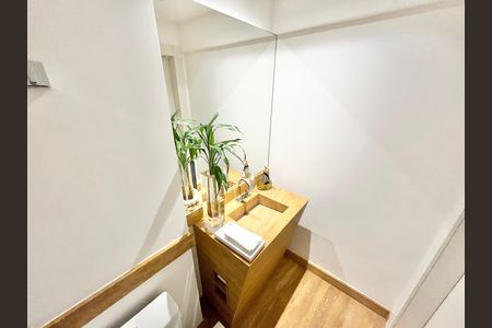 Apartamento à venda com 297m², 4 quartos e 5 vagas Apartamento à venda com 297m², 4 quartos e 5 vagasLavabo