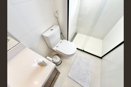 Apartamento à venda com 297m², 4 quartos e 5 vagas Apartamento à venda com 297m², 4 quartos e 5 vagasBanheiro da Suíte 2