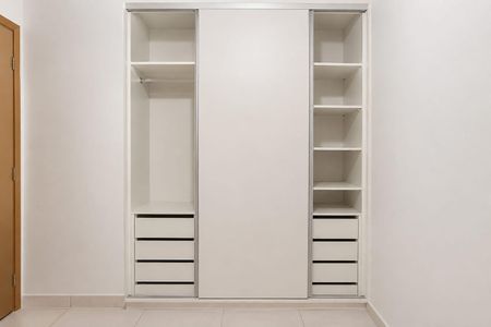 Quarto de apartamento para alugar com 2 quartos, 72m² em Umuarama, Uberlândia