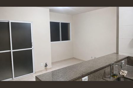 Sala de apartamento para alugar com 2 quartos, 72m² em Umuarama, Uberlândia