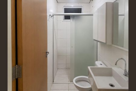 Banheiro de apartamento para alugar com 2 quartos, 72m² em Umuarama, Uberlândia