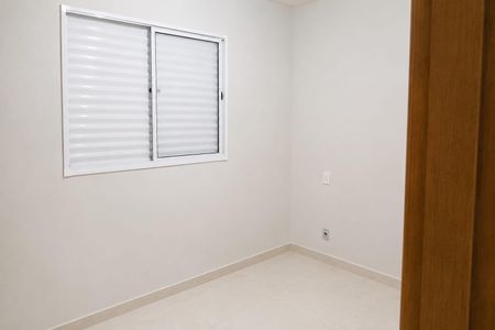 Quarto de apartamento para alugar com 2 quartos, 72m² em Umuarama, Uberlândia