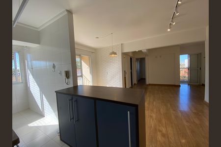 Cozinha de apartamento para alugar com 2 quartos, 67m² em Vila Lageado, São Paulo