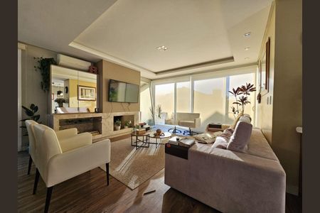 Casa de condomínio para alugar com 360m², 3 quartos e 5 vagas Casa de condomínio para alugar com 360m², 3 quartos e 5 vagasSala