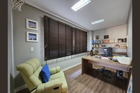 Casa de condomínio para alugar com 360m², 3 quartos e 5 vagas Casa de condomínio para alugar com 360m², 3 quartos e 5 vagasEscritório