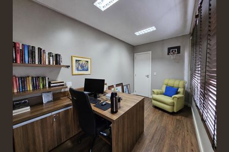 Escritório de casa de condomínio para alugar com 3 quartos, 360m² em Neópolis, Gravataí
