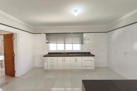 Casa para alugar com 268m², 3 quartos e 4 vagas Casa para alugar com 268m², 3 quartos e 4 vagasCozinha