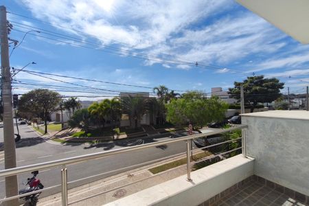 Casa para alugar com 268m², 3 quartos e 4 vagas Casa para alugar com 268m², 3 quartos e 4 vagasVaranda - Quartos