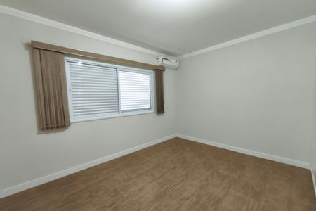 Casa para alugar com 268m², 3 quartos e 4 vagas Casa para alugar com 268m², 3 quartos e 4 vagasQuarto Suíte 2