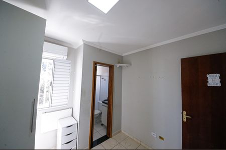 Suíte  de casa à venda com 2 quartos, 105m² em Vila Lucia, São Paulo