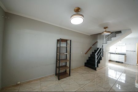 Casa à venda com 2 quartos, 105m² em Vila Lucia, São Paulo