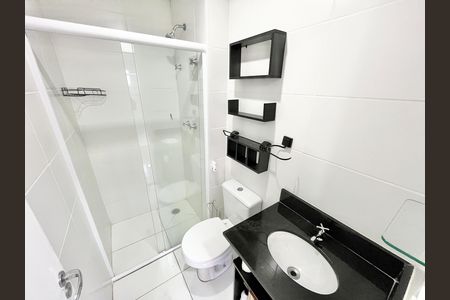 Apartamento para alugar com 56m², 2 quartos e 2 vagas Apartamento para alugar com 56m², 2 quartos e 2 vagasBanheiro social