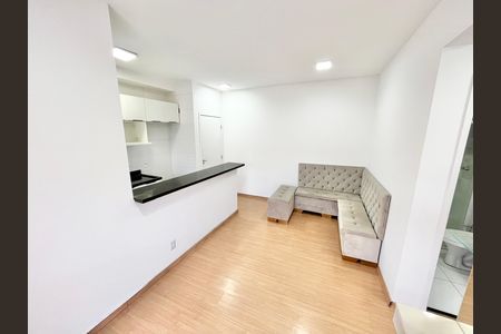 Apartamento para alugar com 56m², 2 quartos e 2 vagas Apartamento para alugar com 56m², 2 quartos e 2 vagasSala/Cozinha