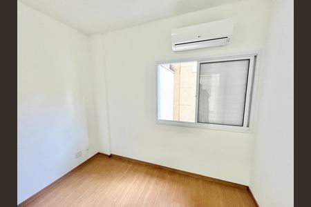Quarto  de apartamento para alugar com 2 quartos, 56m² em Vila Santa Maria, São Paulo