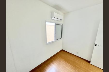 Apartamento para alugar com 56m², 2 quartos e 2 vagas Apartamento para alugar com 56m², 2 quartos e 2 vagasQuarto