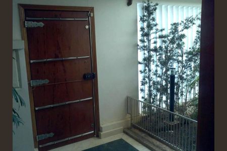 Casa à venda com 245m², 3 quartos e 3 vagas