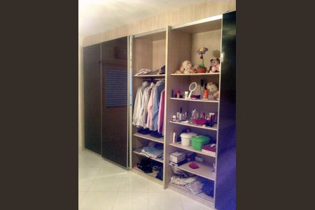 Casa à venda com 245m², 3 quartos e 3 vagas