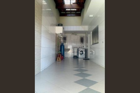 Casa à venda com 245m², 3 quartos e 3 vagas