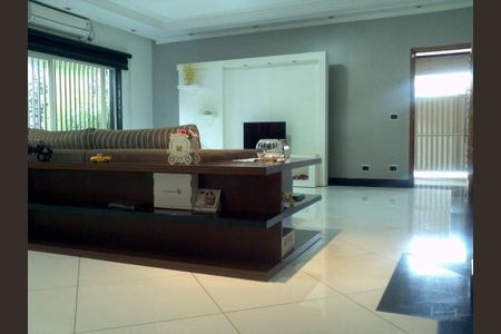 Casa à venda com 245m², 3 quartos e 3 vagas