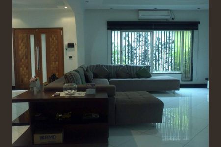 Casa à venda com 245m², 3 quartos e 3 vagas