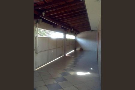 Casa à venda com 245m², 3 quartos e 3 vagas