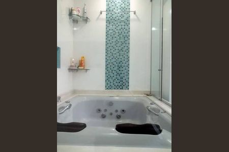 Casa à venda com 245m², 3 quartos e 3 vagas
