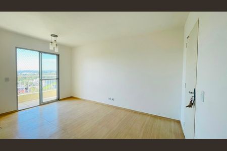 Apartamento para alugar com 3 quartos, 65m² em Caiapia, Cotia