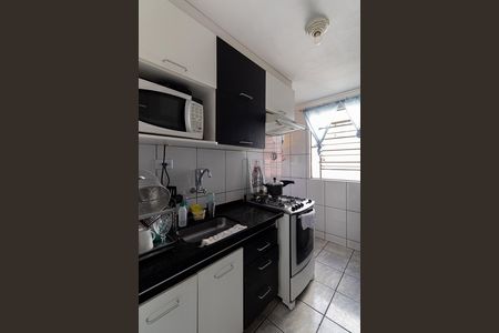 Apartamento à venda com 57m², 2 quartos e 1 vaga Apartamento à venda com 57m², 2 quartos e 1 vagaCozinha e Área de Serviço