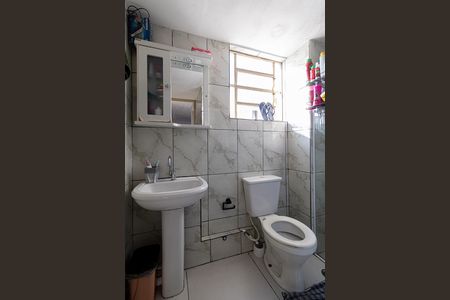Banheiro de apartamento à venda com 2 quartos, 57m² em Parque Santa Rita, São Paulo
